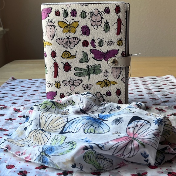 🪲🐌🐞 COACH NOTEBOOK WITH CREATURE PRINT 🐞🐌🪲 NWT 🪲🐌🐞 - Picture 3 of 16